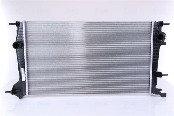 Radiator, racire motor NISSENS 637607