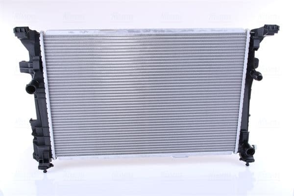 Radiator, racire motor NISSENS 67186