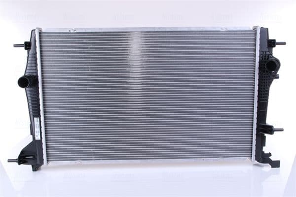 Radiator, racire motor NISSENS 637622