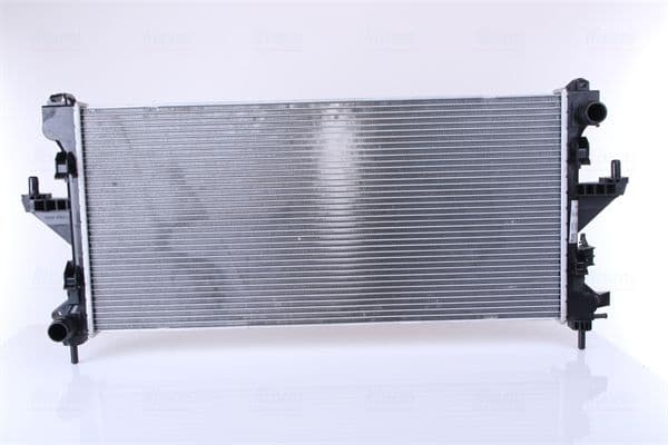 Radiator, racire motor NISSENS 617879