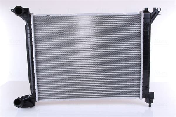 Radiator, racire motor NISSENS 69704A