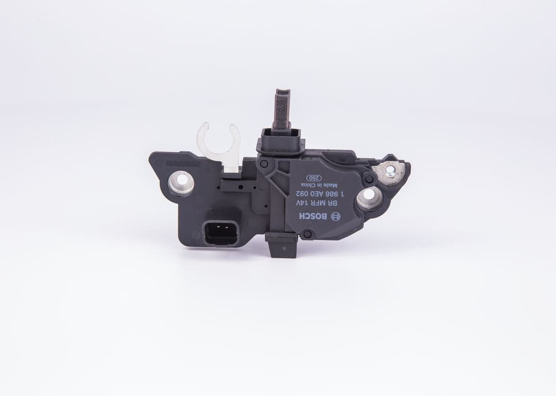 Regulator, alternator BOSCH 1 986 AE0 092