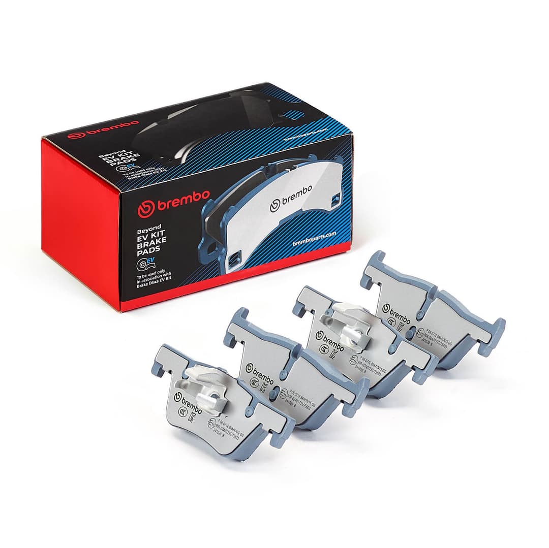 set placute frana,frana disc BREMBO P 06 071E