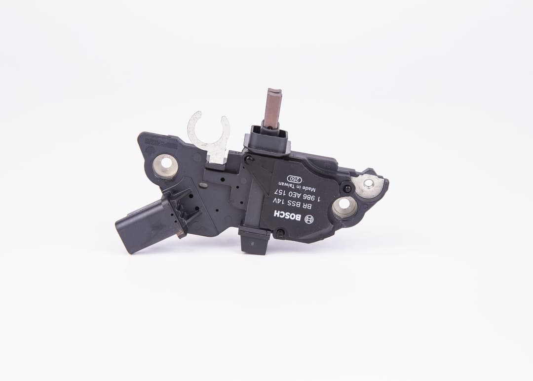 Regulator, alternator BOSCH 1 986 AE0 157