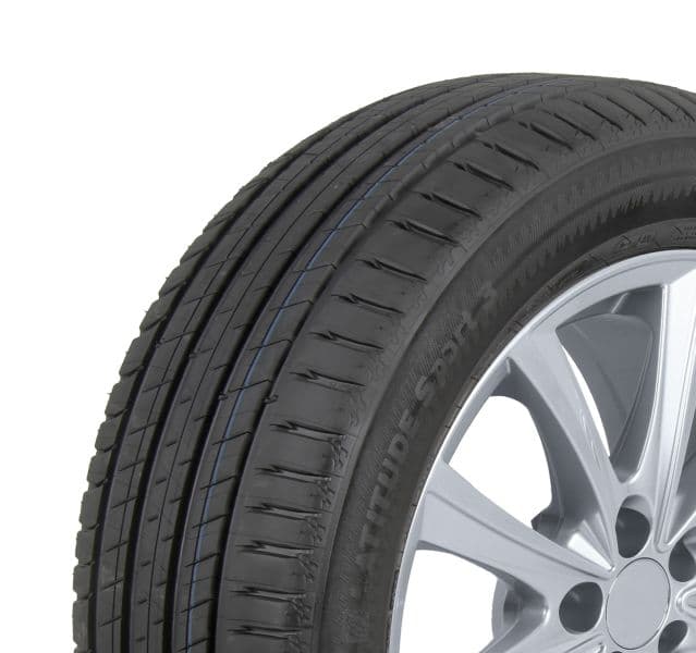 Anvelopa vara Latitude Sport 3, MICHELIN 4x4 SUV, XL, T0, Acoustic, etichete: Din data de 01.05.2021: eficienta combustibil - C; aderenta pe teren umed - A; clasa de masurare a zgomotului