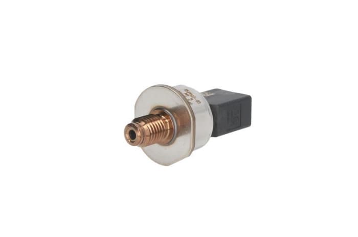 Senzor presiune combustibil rampa (2001-) KIA BONGO; CARNIVAL; TERACAN MERCEDES C T-MODEL (S204), C (W204), E T-MODEL (S211), E (W211) 2.1D intre 2006-2009