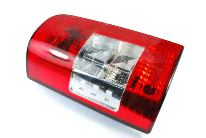 Stop tripla lampa spate stanga (Semnalizator alb, culoare sticla: rosu) CITROEN BERLINGO PEUGEOT PARTNER 2 usi 2002-2008